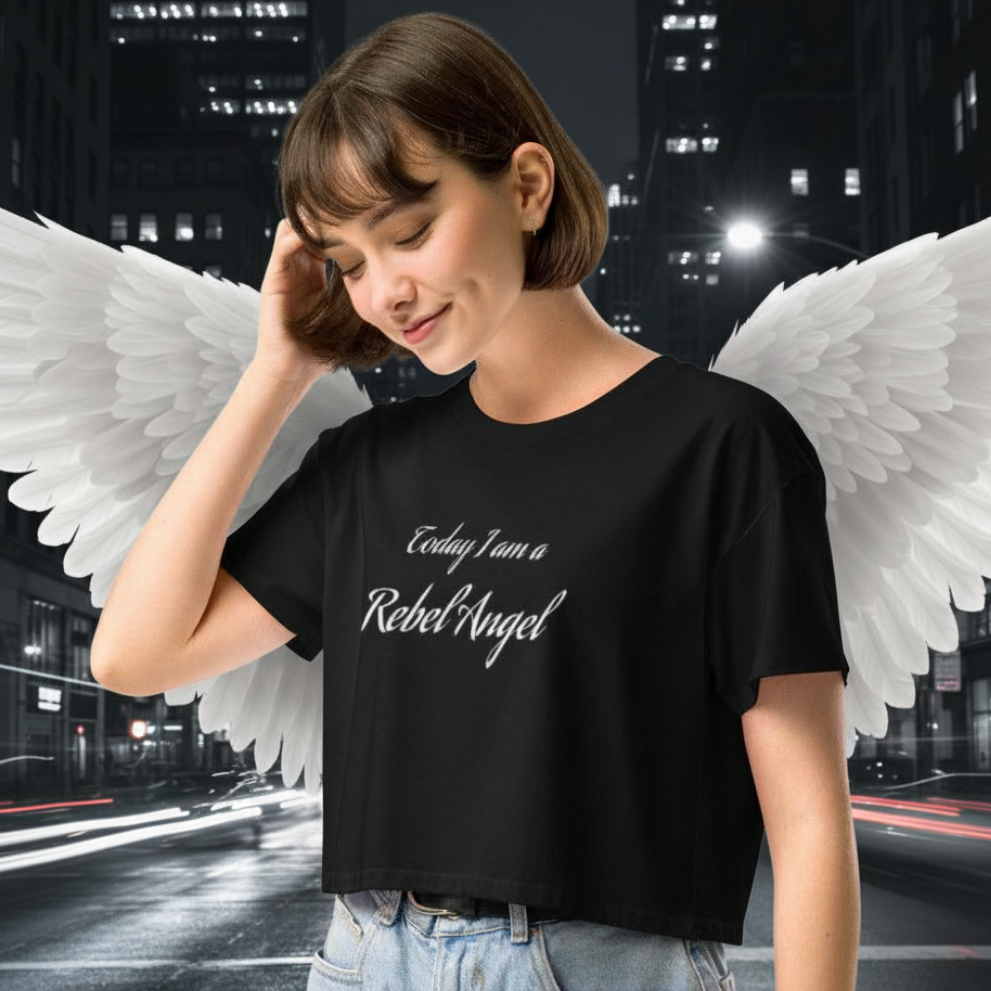 Camiseta Corta “Black Rebel Angel” - Crop Top