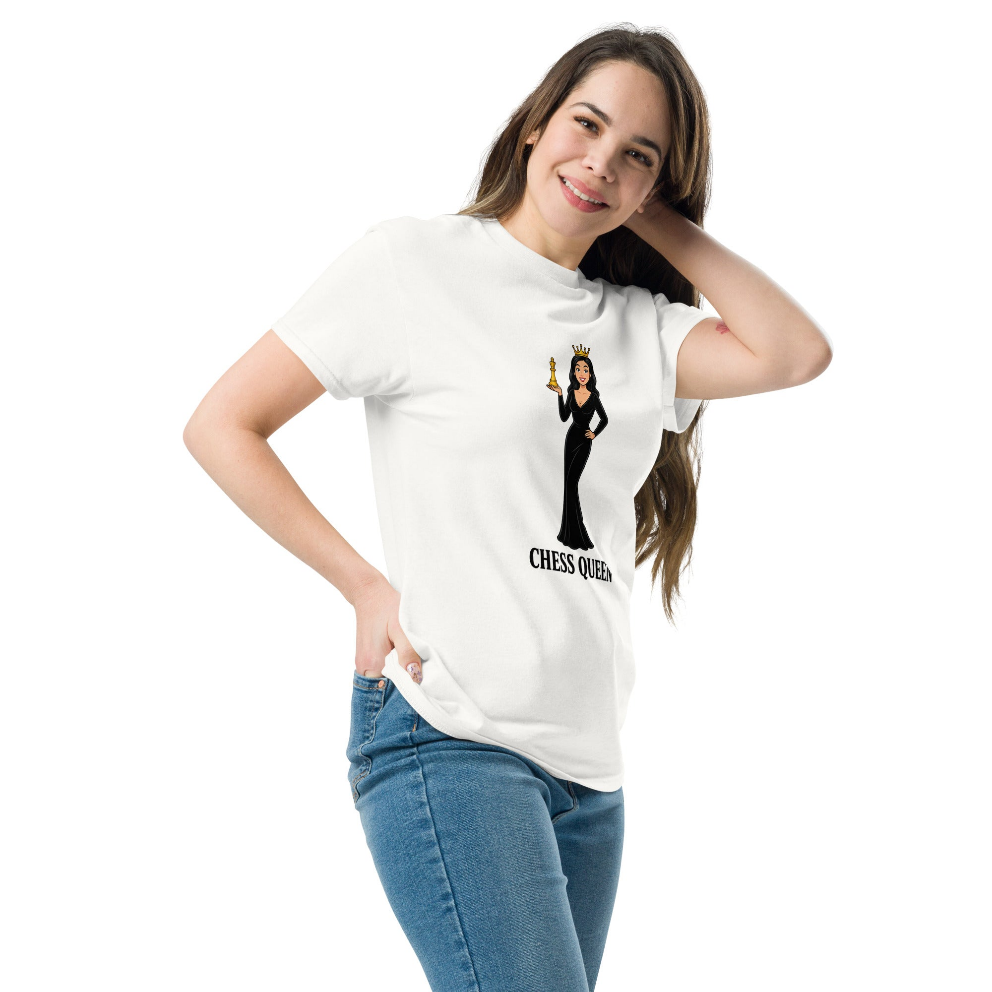 Reina de Ajedrez - Unisex Classic Tee