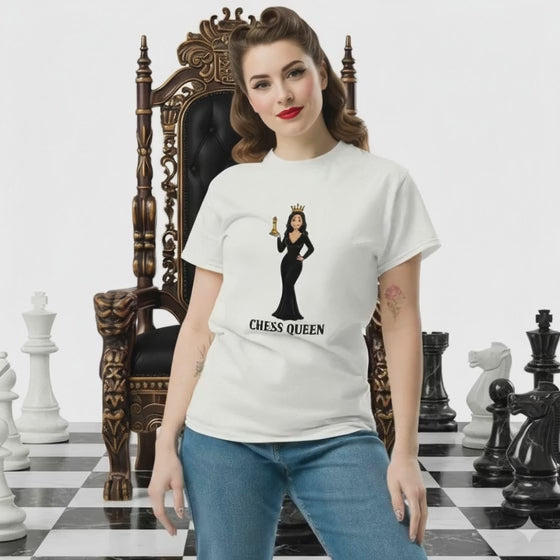 Reina de Ajedrez - Unisex Classic Tee