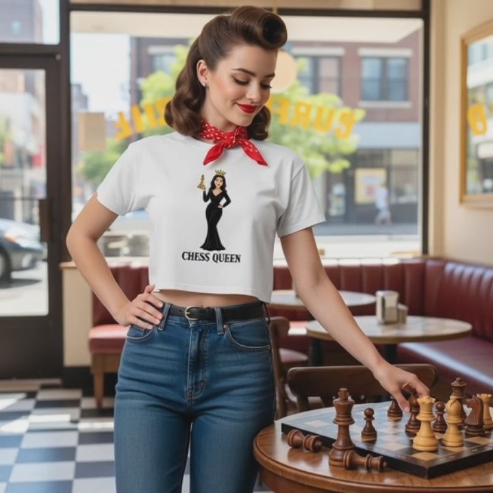 Camiseta corta / Crop-top unisex "Reina de Ajedrez"