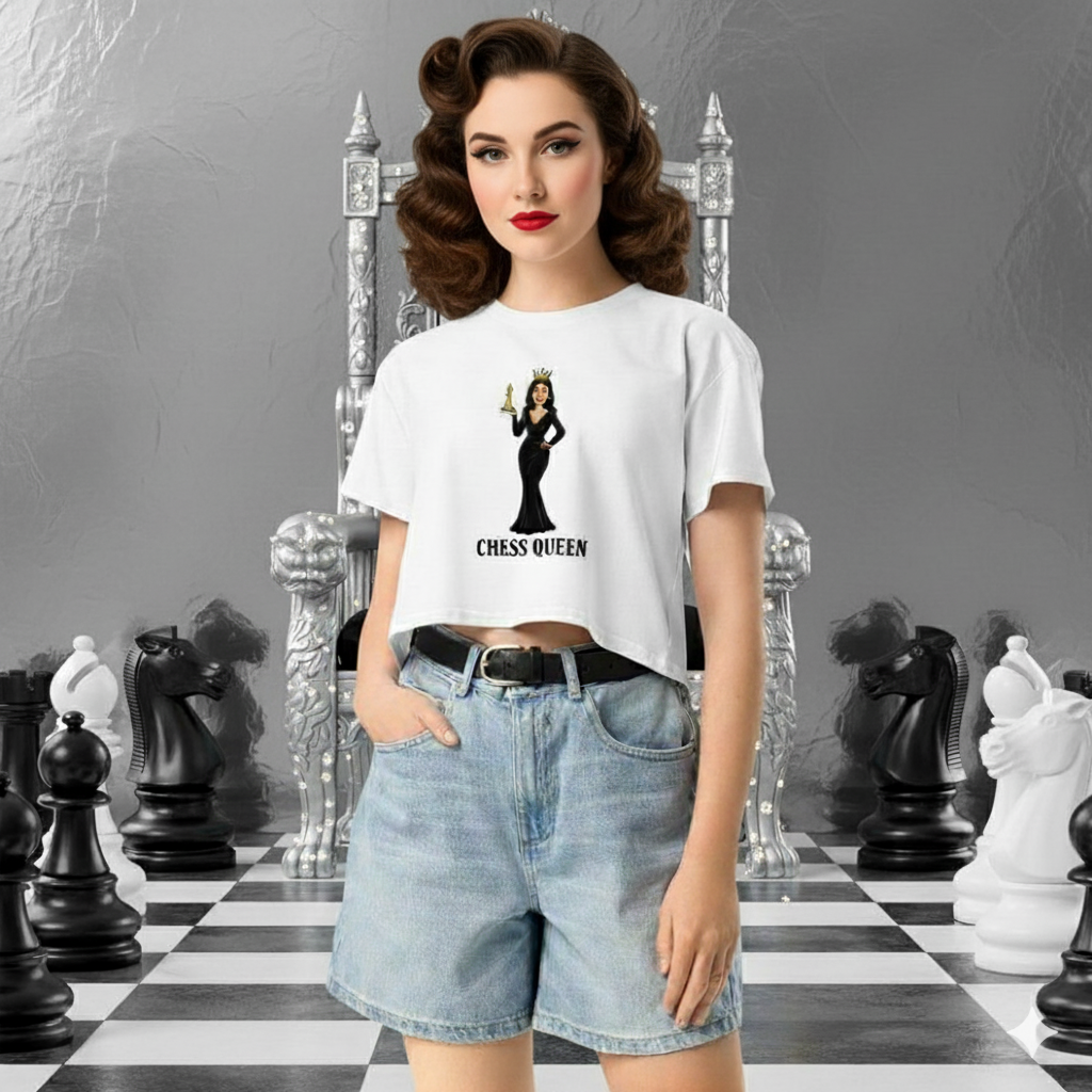 Camiseta corta / Crop-top unisex "Reina de Ajedrez"
